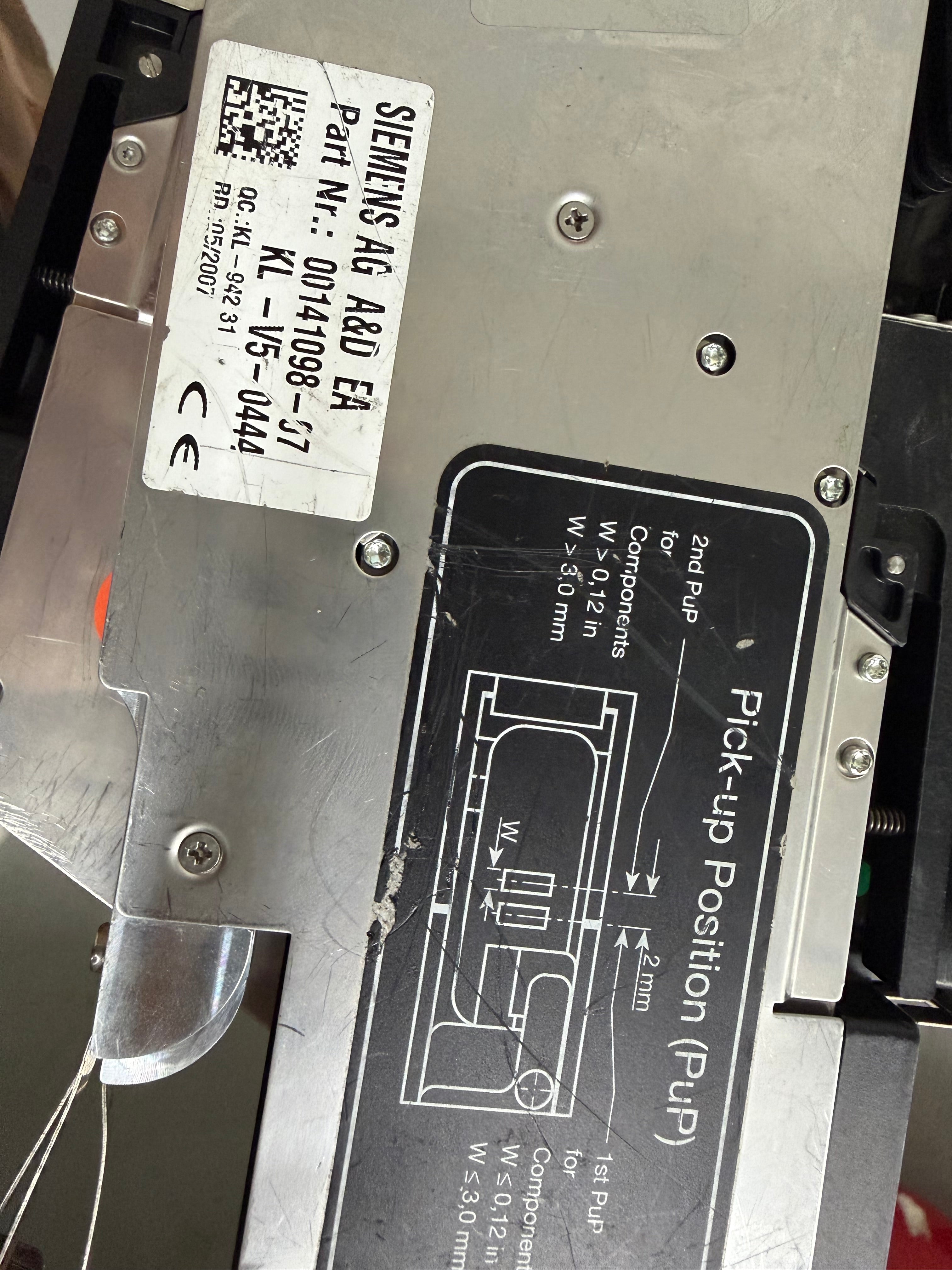 Siemens / ASM SL Triple Track Silver EA 00141098-07 3×8 mm Lane Feeder