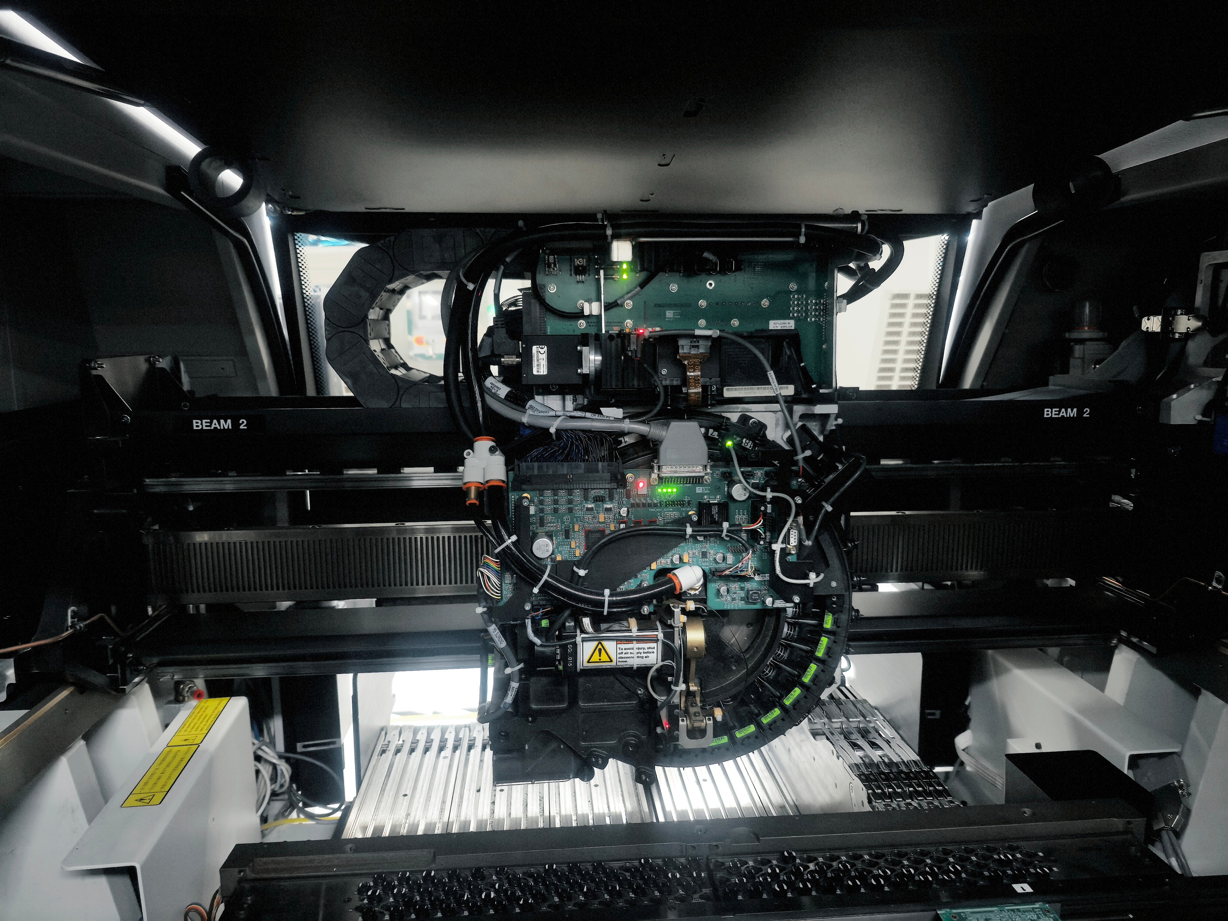 2016 Universal FUZION2-37 Dual Beam Large Component Placer