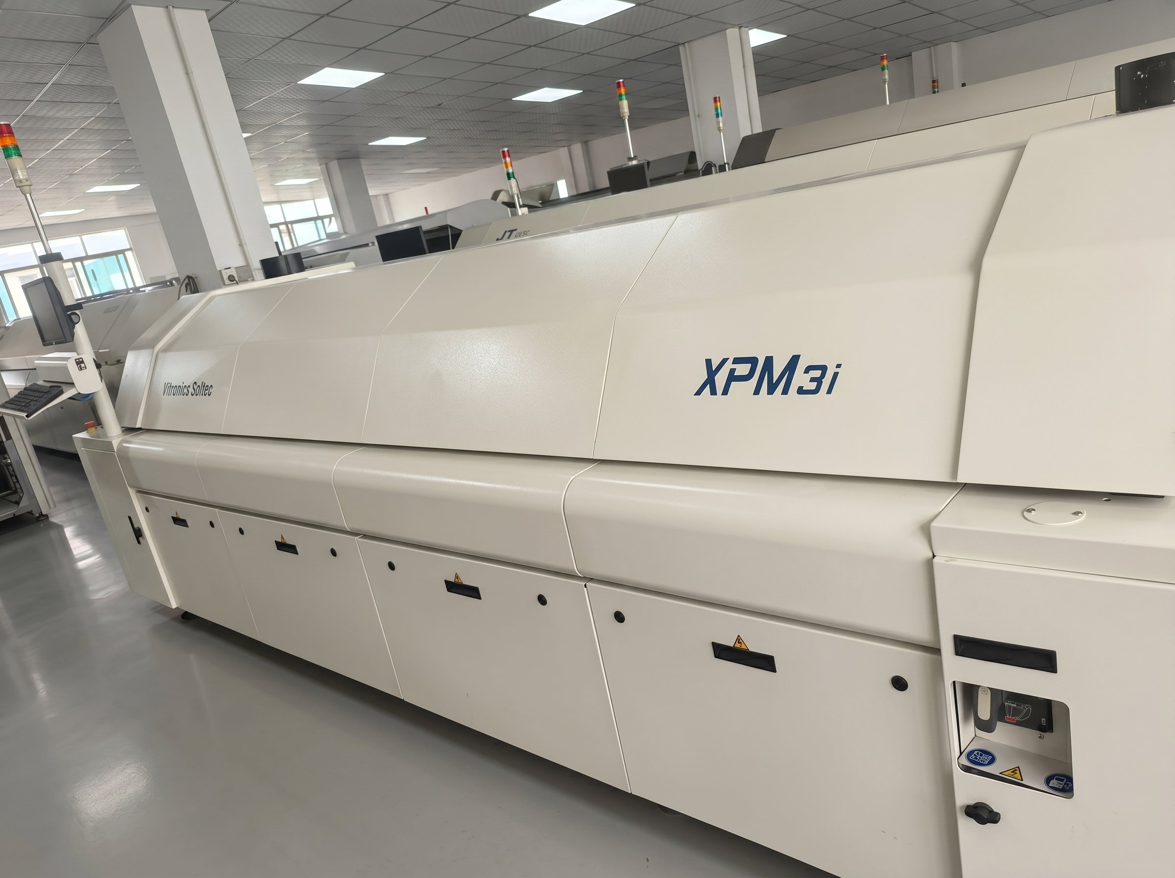 Vitronics Soltec XPM820 Reflow Oven — Lead-Free | 10-Zone | 2015
