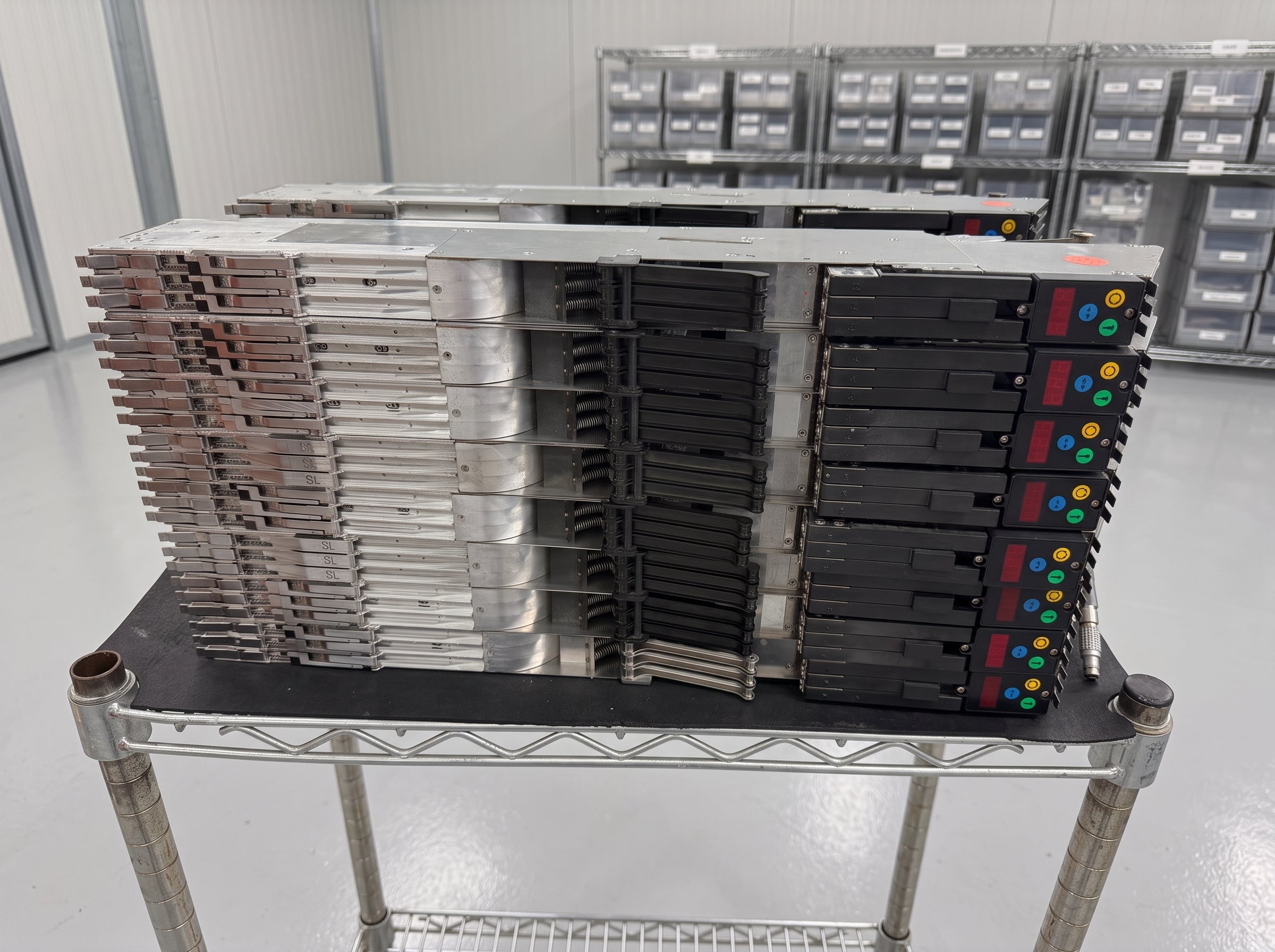 Siemens / ASM SL Triple Track Silver EA 00141098-07 3×8 mm Lane Feeder