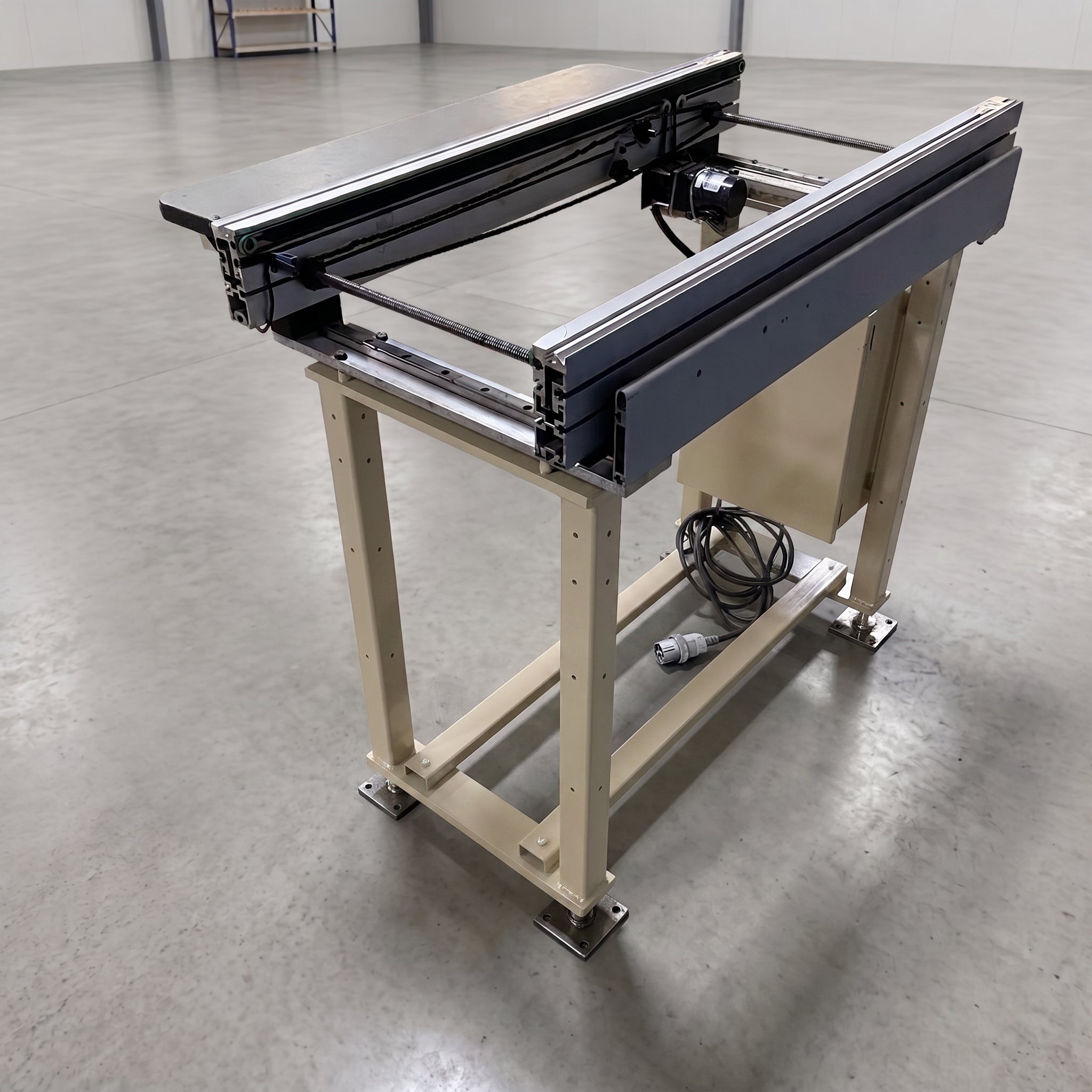 Conveyor Technologies 1 Meter Edgebelt Inspection Conveyor
