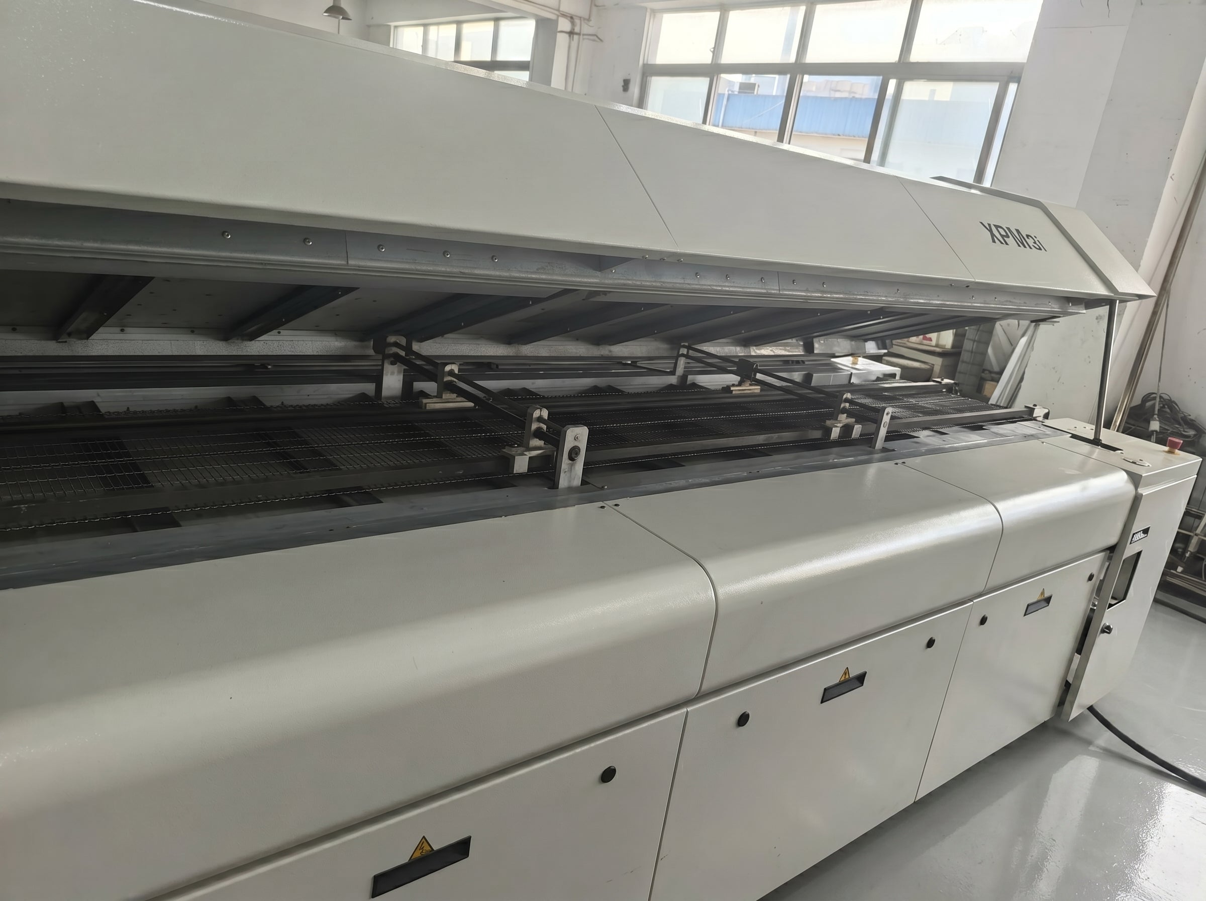 Vitronics Soltec XPM820 Reflow Oven — Lead-Free | 10-Zone | 2015