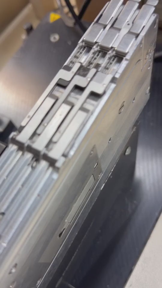 Siemens / ASM SL Triple Track Silver EA 00141098-07 3×8 mm Lane Feeder